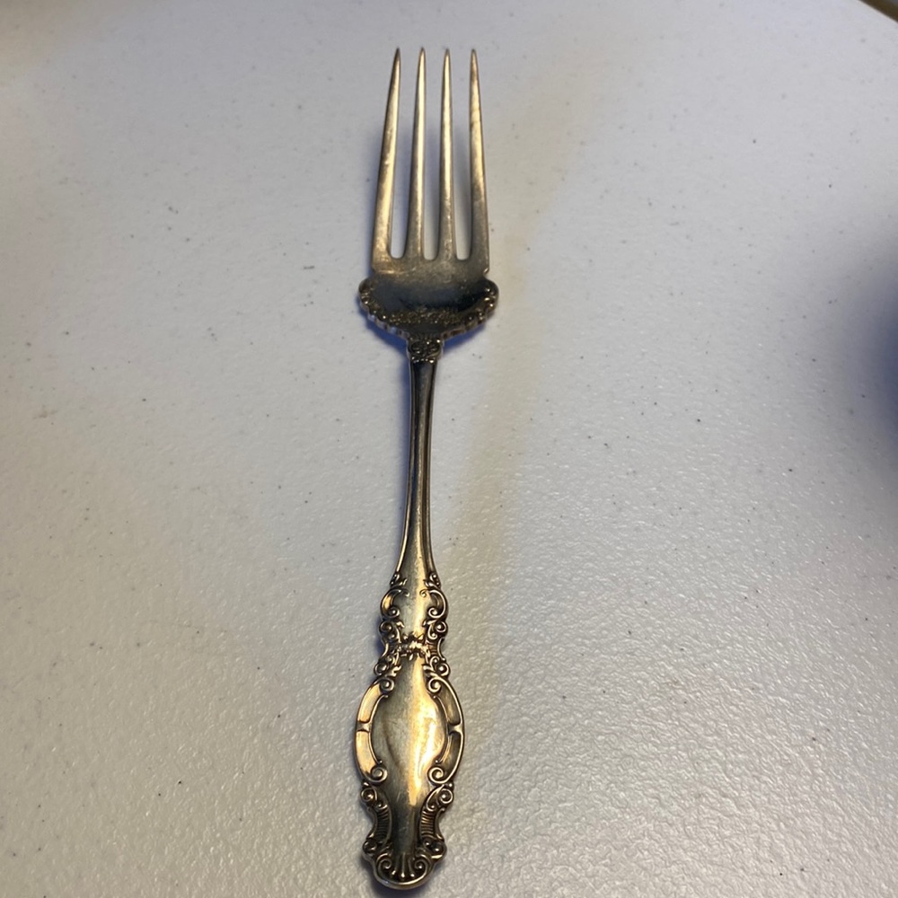 WM Rogers Melrose Serving Fork